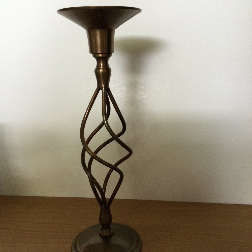 Vintage solid brass twisted spiral candleholder